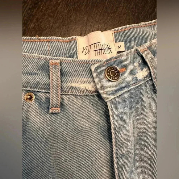 Light Blue Jeans Bermuda Shorts Distressed High Waisted Size M /28 - Picture 5 of 13